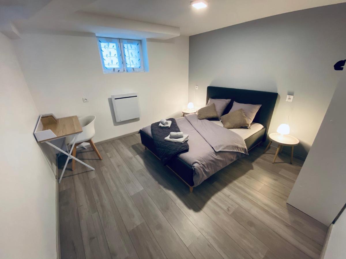 Toul Appartement Entier Avec Parking Prive Au Calme Cosy A Etage Avec Balcon Exterior photo